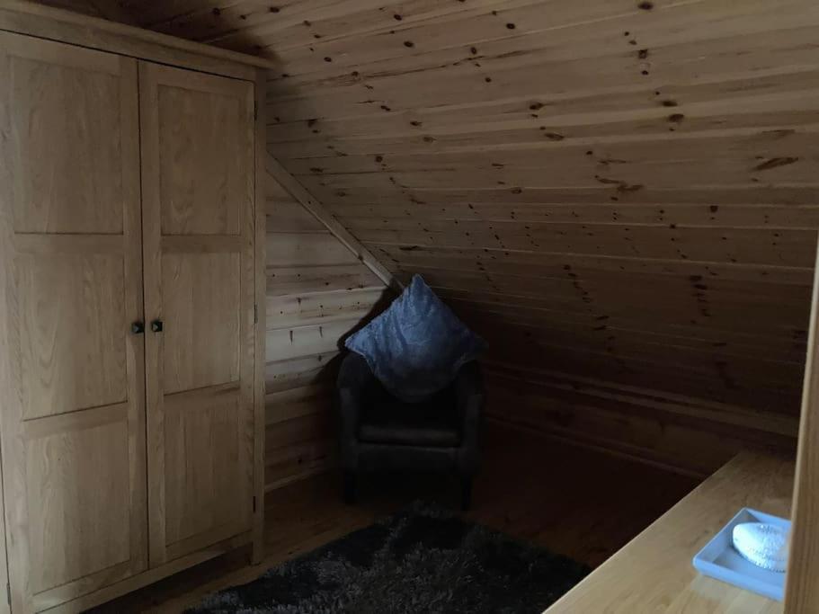 Red Squirrel Log Cabin With Hot Tub Keith Exterior foto